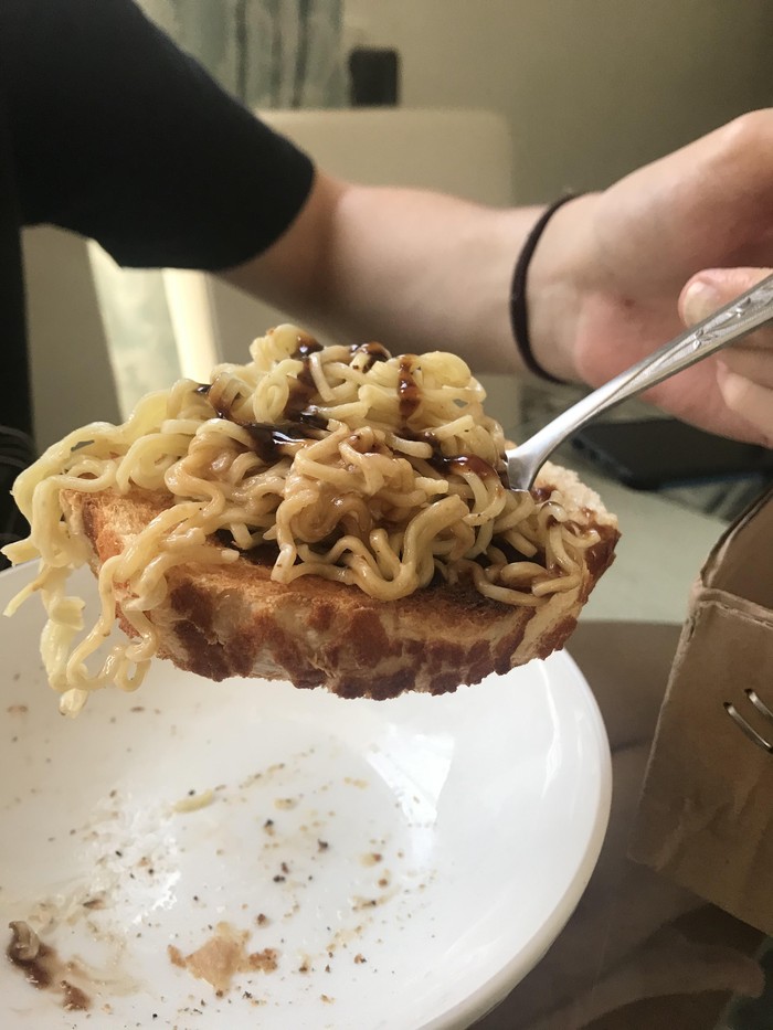 Gagal Total! Begini 7 Potret Masakan Buat Pacar yang Tak Menarik Selera