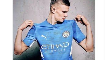 Meme sindiran bahwa Haaland tidak lagi berpeluang meraih juara Liga Champions bersama City mengingat rekor buruk klub itu selama ini. Foto: Twitter