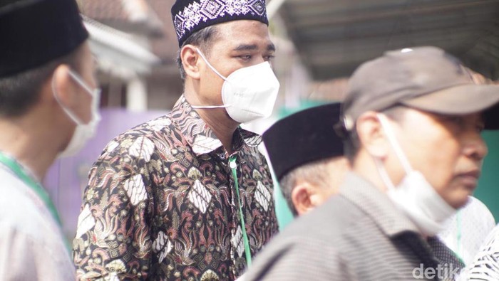 Pengusaha pecel lele yang viral hamburkan uang