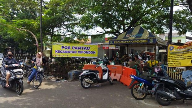 PKL di Pasar Sipon, Cipondoh, Kota Tangerang direlokasi karena pinggir Kali Sipon akan diubah menjadi taman. (dok Istimewa)