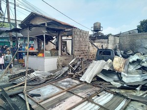 4 Orang Luka Bakar Akibat Kebakaran di Lapak Cipondoh, 2 Korban Anak