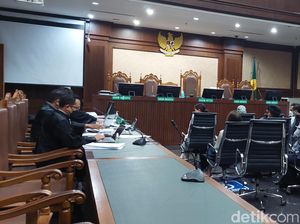 Jaksa Cecar Anak Eks Pegawai Pajak soal Rekening Miliaran-Isi Brankas