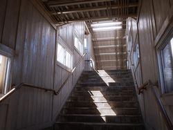 Stasiun Kereta Seram di Jepang Ini Dikira Sungguhan