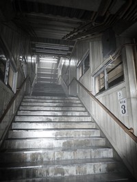 Stasiun Kereta Api Ini Tampak Nyata dan Seram, Padahal...