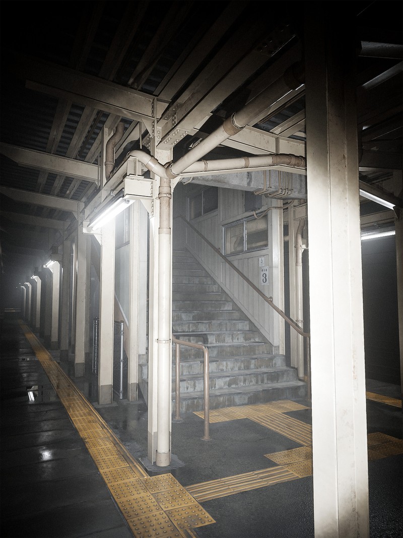 Stasiun Kereta Api Ini Tampak Nyata dan Seram, Padahal...