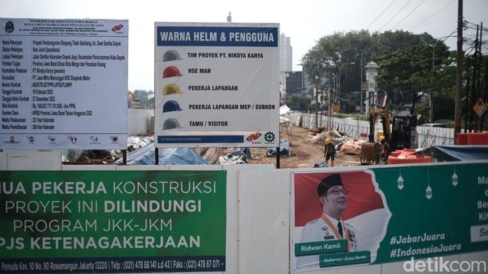 Pengerjaan proyek underpass Jalan Dewi Sartika, Kota Depok, Jawa Barat, telah dimulai berdasarkan pantauan hari Rabu (11/5/2022).