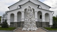 Monumen St. John of Shanghai ini ditutup untuk menghindari dari serangan invasi Rusia.  