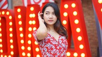 Itu start dari SMA. Terus ikut-ikutan kompetisi di majalah. Terus sekarang sudah mendalami banget. Fokus ke media sosial bikin video TikTok, Instagram, YouTube, dan Facebook, tapi blognya sudah nggak kepegang, tutur Atha. (Foto: dok. Athaya Ghina) 