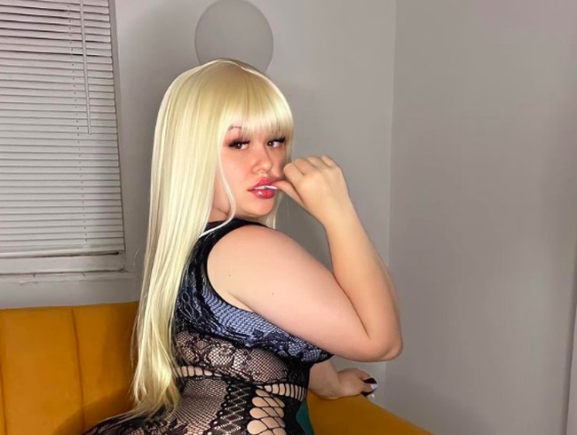 Inilah potret OOTD Bailey di Instagram. Dia kerap menunjukkan lekukan tubuhnya lewat pakaian ketat. Foto: dok. Instagram/@baystayfit