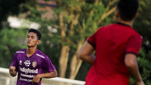 Kiper anyar Bali United Komang Aryantara