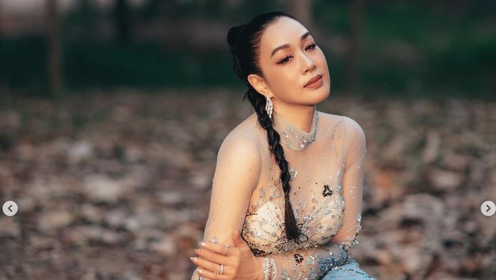 Christy Chung Christy Chung