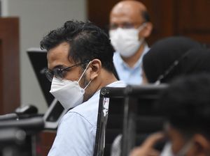 Tentang Farsha Kautsar: Anak Miliarder Eks Pegawai Pajak, Duit Miliaran Disebar