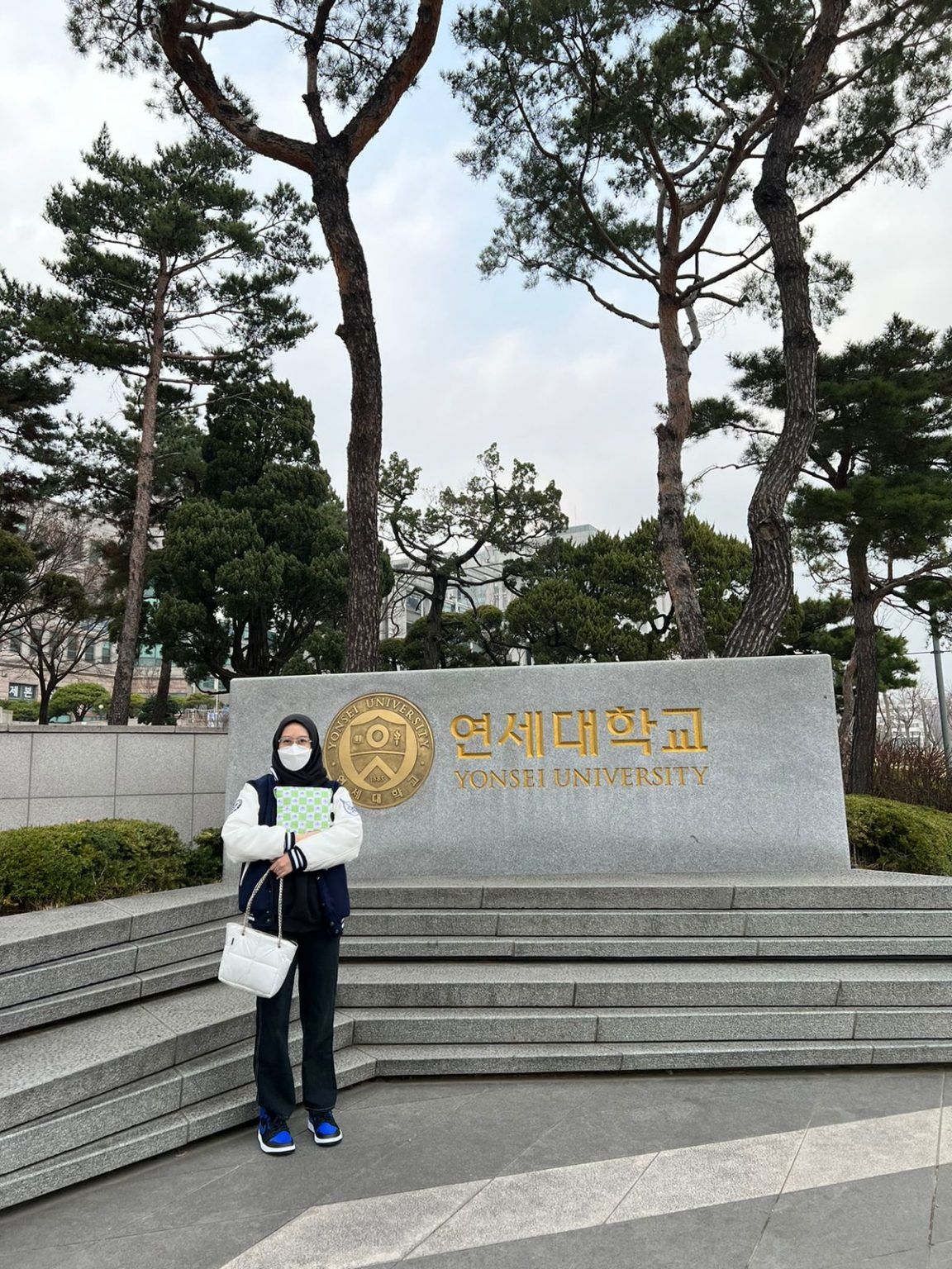 Mahasiswa UNAIR yang ikut program IISMA ke Korea Selatan.