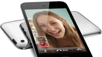 Generasi keempad iPod Touch meluncur pada tahun 2010 dengan desain lebih langsing serta ada kamera depan belakang buat FaceTime. Layarnya pun Retina yang jernih di masanya. Foto: Apple