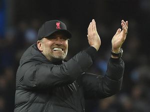 Liverpool Butuh Bantuan Villa, Klopp Sudah Telepon Gerrard?