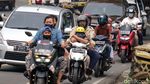 Masyarakat Kembali Bekerja, Lalin di Sawangan Depok Macet