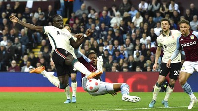 Liverpool Jaga Asa Juara, Susah Payah Taklukkan Aston Villa