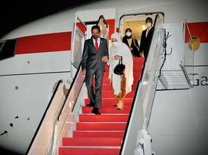 Momen Jokowi dan Iriana Tiba di Washington DC