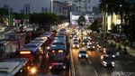 Pasca Libur Lebaran, Penumpang TransJakarta Membludak Lagi