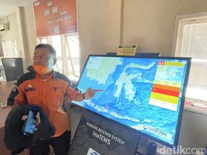 BPBD Imbau Warga Pesisir Waspada Gempa Susulan Pascagempa M 3,9 di Pinrang