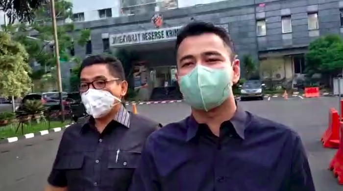 Raffi Ahmad datangi Polda Metro Jaya, Rabu (11/5/2022).
