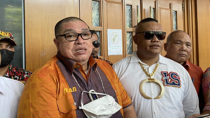 Razman usai mendaftarkan gugatan terhadap Richard Lee (Annisa-detikcom)