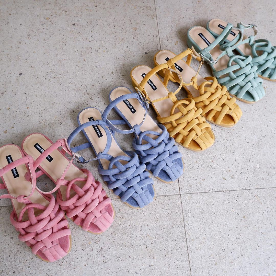 sepatu sandal tren 2022