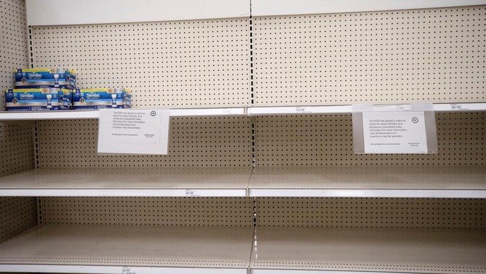 Empty shelves show a shortage of baby formula at a Walgreens store in San Antonio, Texas, U.S. May 10, 2022. REUTERS/Kaylee Greenlee Beal