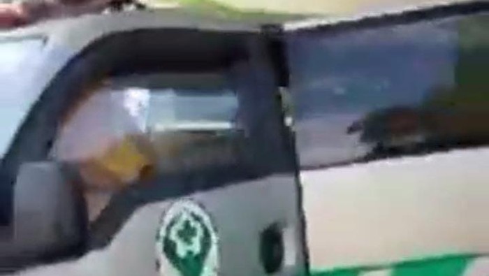 Tangkapan layar video viral ambulans di Puskesmas Paluta