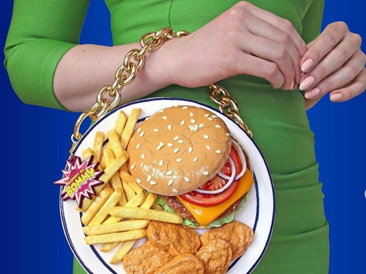 Bikin Pengin Gigit! 10 Tas Ini Bentuknya Pizza hingga Croissant