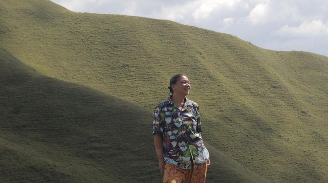 Kini wanita 51 tahun tersebut memilih memperbaiki gaya hidupnya jadi lebih sehat. Foto: Instagram/@botikapanggabean