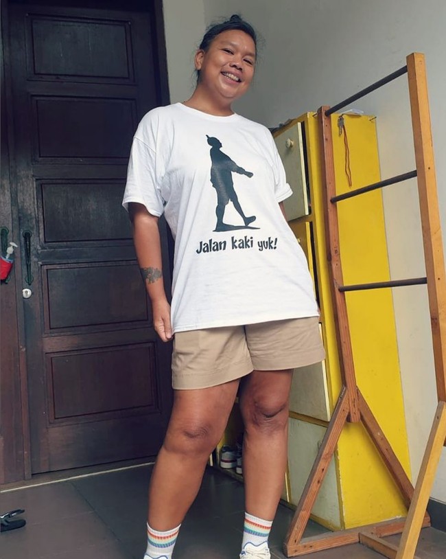 Untuk mencapai tujuannya memiliki tubuh sehat, ia pun mendatangi seorang guru dan pakar kesehatan. Dari situlah dia mulai mengenal pola makan dan gaya hidup sehat. Foto: Instagram/@botikapanggabean