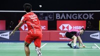 Belawa tak terkejar hingga bisa memetik kemenangan pada gim pertama dengan skor 21-14. Netting Yun-gyu yang tak menyeberang net menjadi penentu kemenangan.