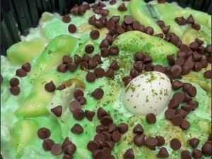 Bukan Pedas, Gerai Ini Tawarkan Tteokbokki Rasa Mint Choco yang Unik