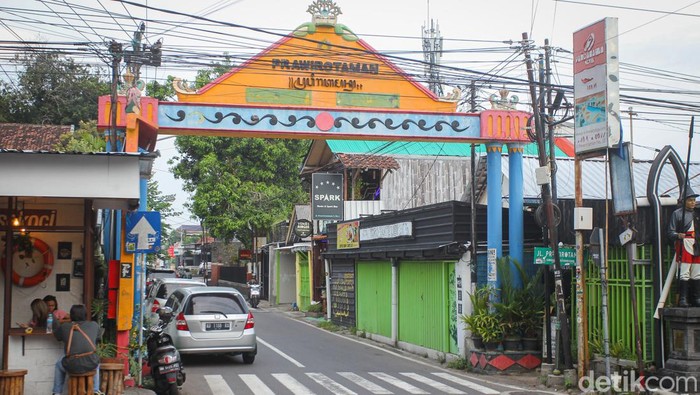 KAMPUNG WISATA PRAWIROTAMAN