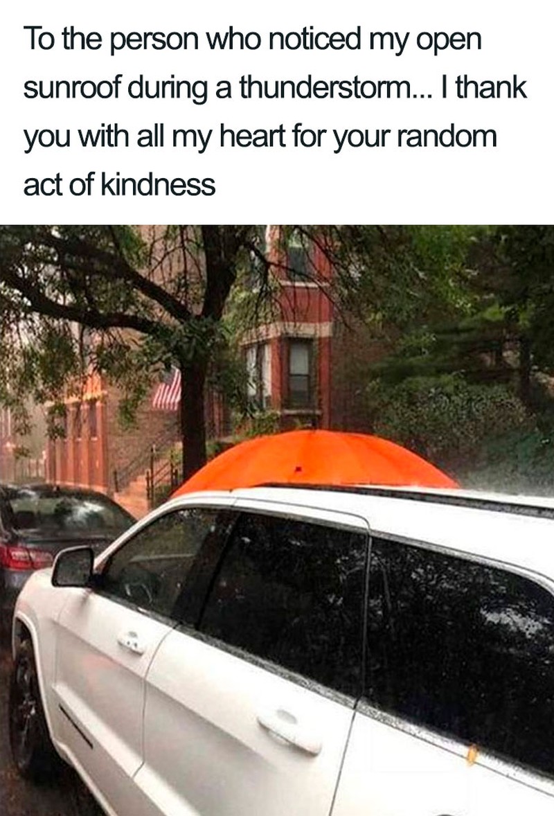 Ada hitam dan ada putih, tidak semua orang di dunia ini jahat kok. Berikut ini adalah contohnya.