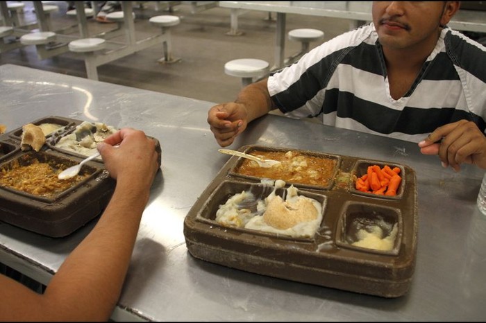 10 Menu Makanan Narapidana di Penjara Berbagai Negara, Jepang hingga Indonesia 10 Menu Makanan Narapidana di Penjara Berbagai Negara, Jepang hingga Indonesia