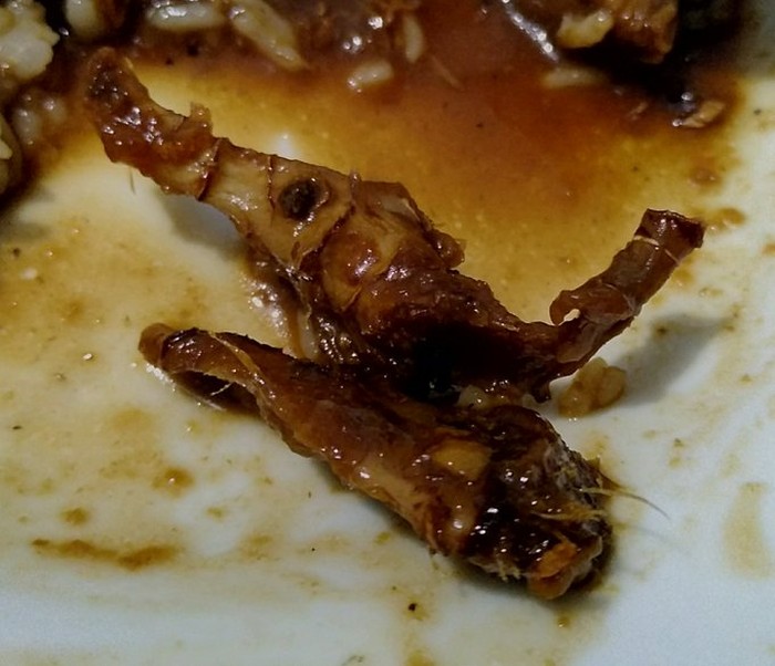 Apes! Lagi Enak Makan Ikan Teri, Orang Ini Malah Temukan Kuda Laut Apes! Lagi Enak Makan Ikan Teri, Orang Ini Malah Temukan Kuda Laut