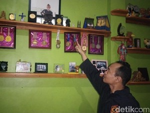 Bahagia Keluarga Usai Pesilat Majalengka Raih Emas di SEA Games