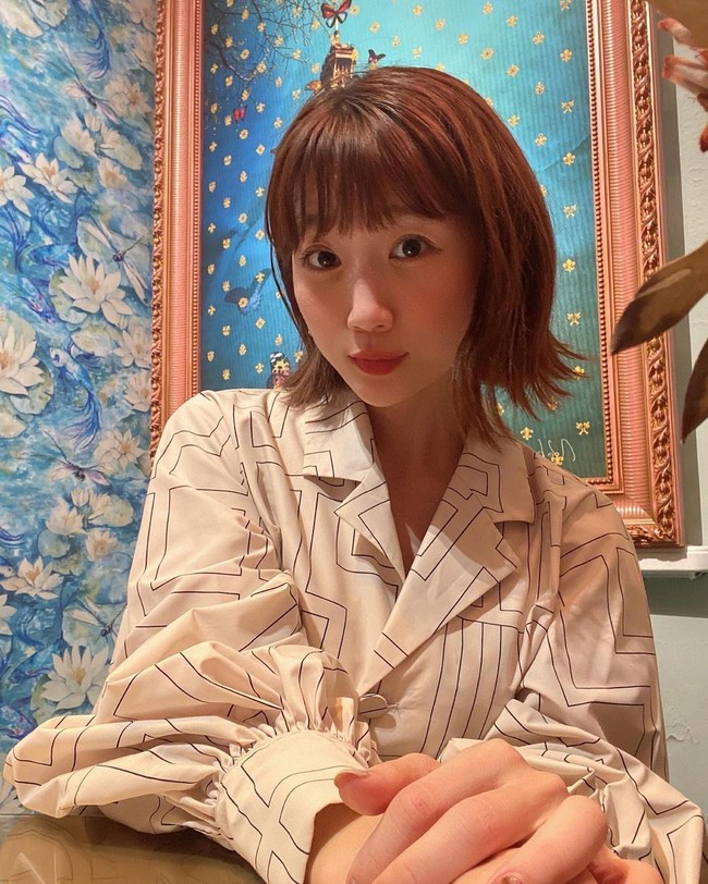 Menurut wanita 37 tahun tersebut, kupingnya memang selalu elastis seperti itu sejak dulu.Foto: Instagram Ayumi Takada