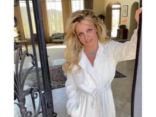 Britney Spears Muncul Ngopi di Sbux Abis Heboh Nyetir Mabuk