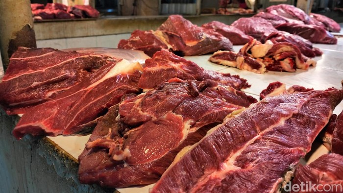 Daging sapi.
