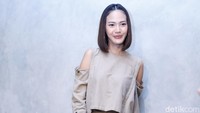 Kambodja mengisahkan tentang percintaan dan perselingkuhan. Film ini akan tayang di KlikFIlm mulai 13 Mei 2022. (foto: Noel/detikcom) 