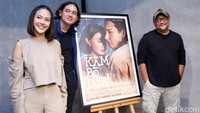 Rako Prijanto menyutradarai film berlatar tahun 1955 tersebut. (foto: Noel/detikcom) 