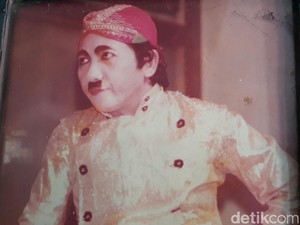 Mengenang Asmuni, Pelawak Penting Srimulat yang Ternyata Sangat Pendiam