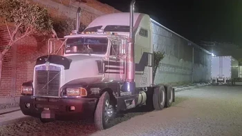 Trucknya panjang. Foto: Reddit 