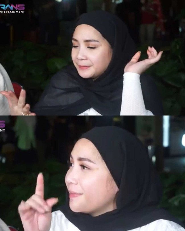 Warganet pun memuji penampilan istri Raffi Ahmad itu. Masya Allah. Tabarakallah. Mama Gigi tambah cantik banget kalau pakai hijab, puji akun @Abla Oin. Ka Gigi cantik banget pake kerudung 💖, ucap akun Ibthisamah Sobiah. Masyaallah mama Gigi cantik banget💗💗, kata akun Nanda Fareliya. Foto: Dok. Youtube Rans Entertaiment.