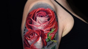 Selain seni, seniman ini menyukai selancar dan skateboard. Foto: Instagram/philgarcia805