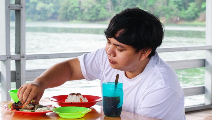 Makan Pakai Tangan Ternyata Baik untuk Pencernaan, Begini Penjelasan Dokter