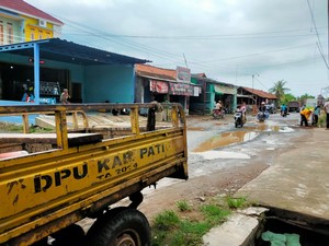 Snapshots: Jalan Rusak di Pati Viral, Begini Kondisinya Sekarang